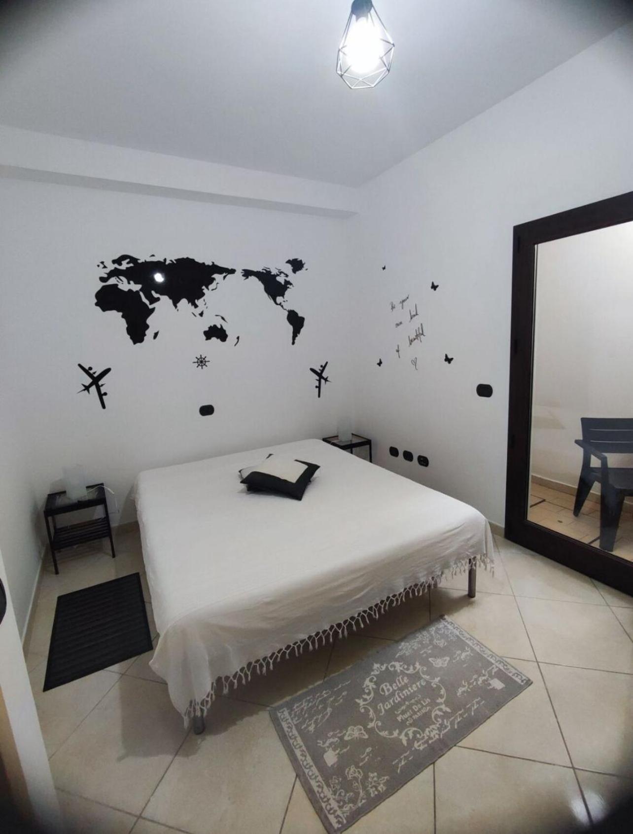 Camere Aeroporto Cagliari Elmas Exteriér fotografie